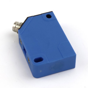 Sick induktiver Näherungssensor IQ12-06NPS-KT0 1016467 NOV