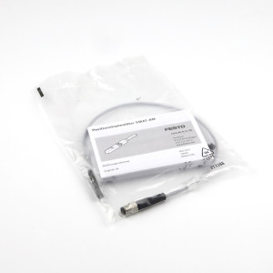 Festo Positions-Transmitter SMAT-8M-U-E-0,3-M8D 553744 OVP