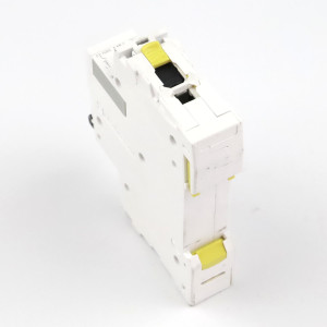 Schneider Electric Leitungsschutzschalter A9F07116 iC60H NOV