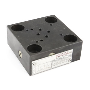 MOOG Steuerdeckel CCE25B61WX06 GEB