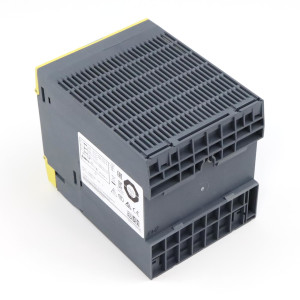 Siemens Sirius Sicherheitsschaltgerät 3SK1213-2AB40 NOV