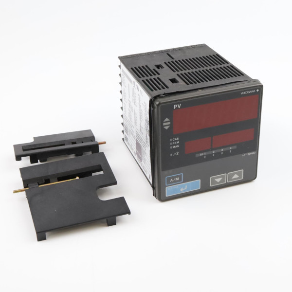 Yokogawa Steuerung UT550-00 100-240VAC GEB
