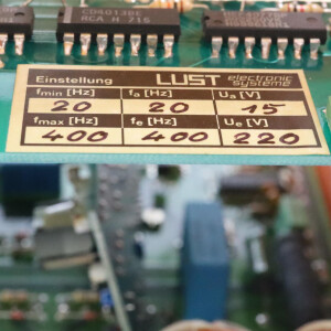LUST Frequenzumrichter FU1.200 FU1.207H 2,4KVA GEB