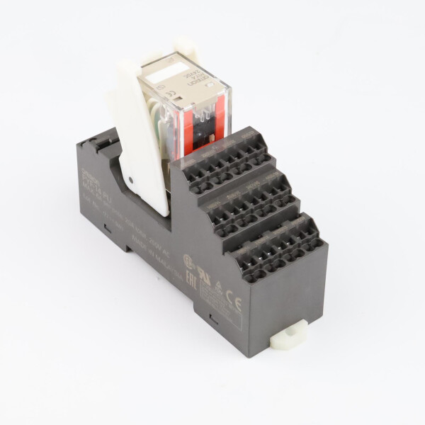 Omron Relaissockel PYF-14-PU + Relais MY4 24VDC GEB