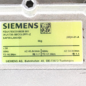 Siemens Schneckengetriebemotor 2KJ1730-5BC13-2FF1-Z i=30 NOV
