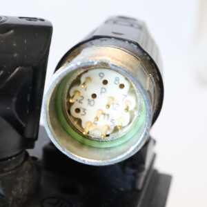 Lenze Kegelradgetriebemotor GKR06-2S SBR 12LC20 15648716 i=7,146 GEB