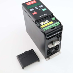 Danfoss Frequenzumrichter VLT2807PT4B20STR1DBF00A00C0 195N1015 NOV