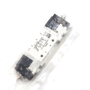 Festo Magnetventil VUVG-L10-B52-T-M5-1R8L 576664 OVP