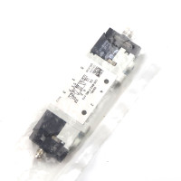 Festo Magnetventil VUVG-L10-B52-T-M5-1R8L 576664 OVP