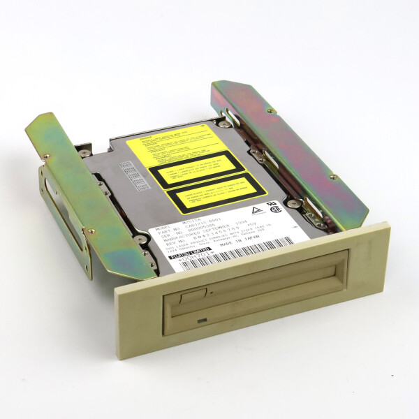 Fujitsu Laufwerk M2512A CA01212-B001 GEB