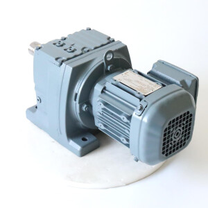 SEW Stirnrad-Getriebemotor R57 DRS71S4 0,37kW i=186,89 NOV