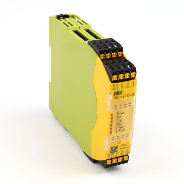 Pilz E/A-Modul PNOZ m EF 8DI4DO 772142 GEB
