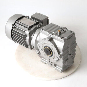 SEW Getriebemotor SA47 DT71D4/TF i=63,80:1 NOV