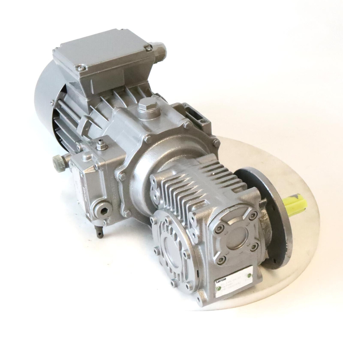 Lenze Getriebemotor MDERAXX071-12 + 11.715.02.04 + 52.145.04