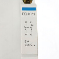 hager Hilfsschalter ESN071 236058 OVP