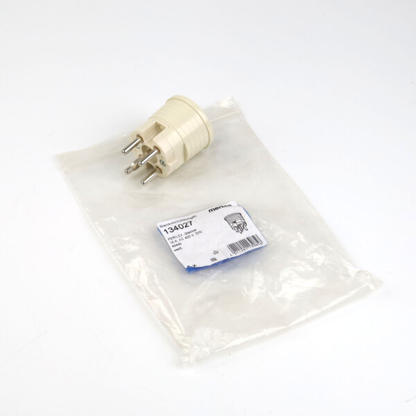 merten Steckervorrichtung Perilex-Stecker 134027 OVP