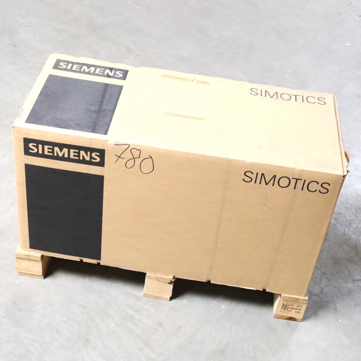 Siemens SIMOTICS M Kompakt-Asynchronmotor 1PH8135-1MF22-0BA2