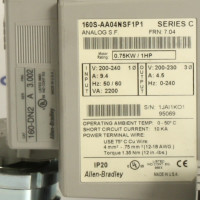 Allen Bradley Frequenzumrichter 160S-AA04NSF1P1 0,75 kW + Keypad 160-P1 GEB