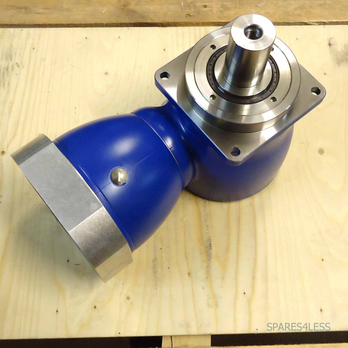 alpha Planetengetriebe SK 180S-MF1-4-1M1-1K00 NOV